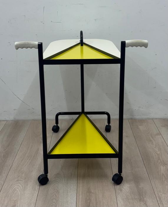 Carrello Bar Portavivande Anni '80 - stile Postmoderno / Memphis Design Metallo e laminato giallo e bianco — fotografia 6