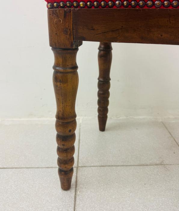 Set di 4 sgabelli in legno e tessuto (metà 1800) — fotografia 4